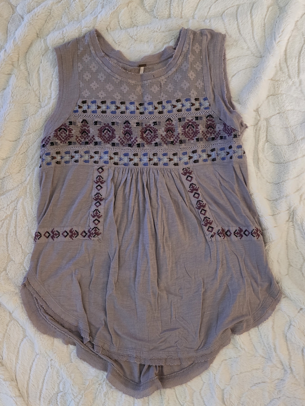 Free People Sleeveless Lavender Embroidered Women’s Top